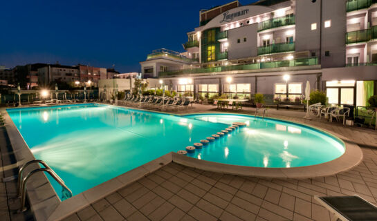 HOTEL LUNGOMARE Villamarina di Cesenatico (FC)