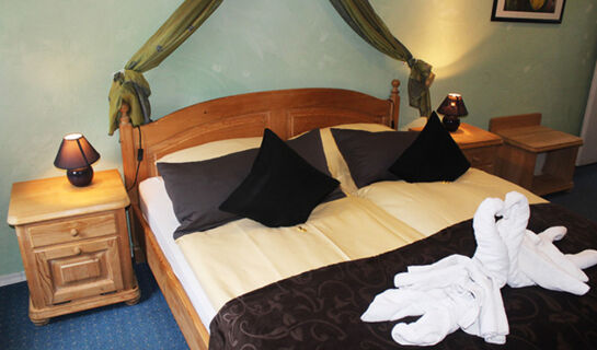 LANDGASTHAUS ALTER POSTHOF (B&B) Halsenbach