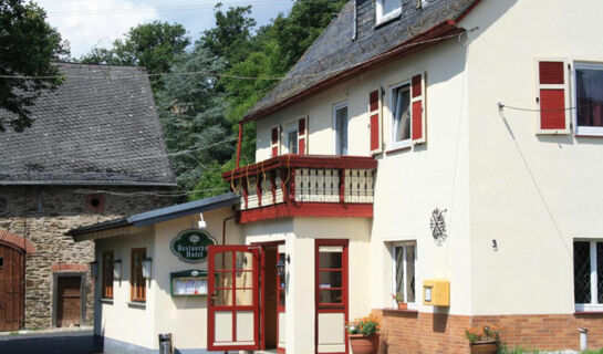 LANDGASTHAUS ALTER POSTHOF (B&B) Halsenbach