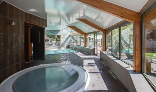 LES BARTAVELLES HOTEL RESTAUTANT & SPA Crots