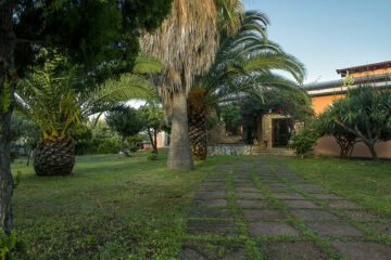 HOTEL MONTIRUJU (B&B) Santa Maria Coghinas