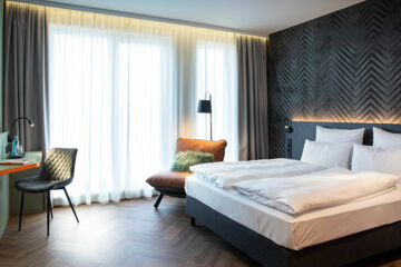 LOGINN HOTEL BERLIN AIRPORT (B&B) Berlijn