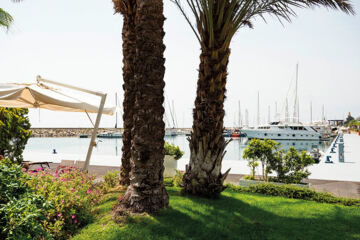HOTEL RIVIERA DEI FIORI S. Lorenzo al Mare (IM)