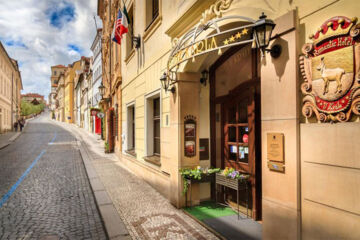 THE KING CHARLES (B&B) Praag